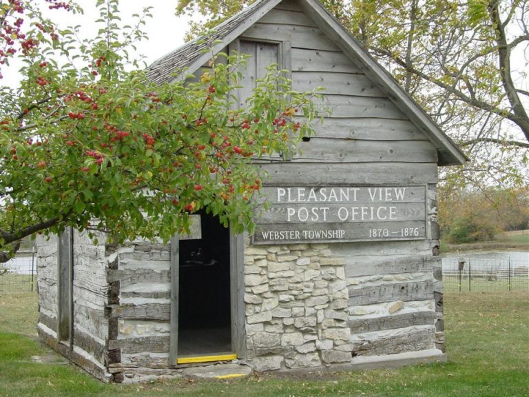 Pleasant View Log Post Office History on the Hill